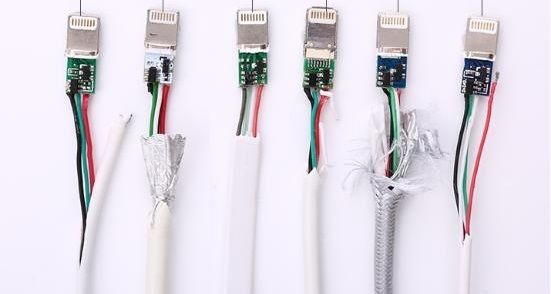 苹果数据线为什么那么贵？？？？？？？市面上那么多苹果数据线都及格吗？？？？？？？