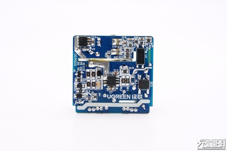 腾博官网诚信为本,专业服务PD20W充电器开箱评测：拆解篇（下）